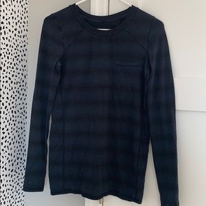 Lululemon long sleeve pocket tee
